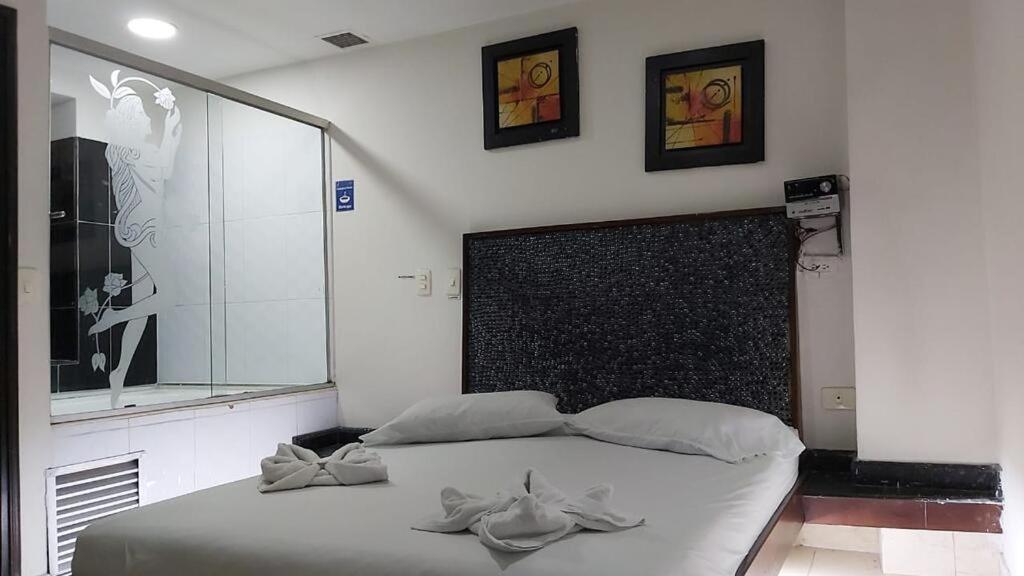 Hotel Marat Medellin Exterior photo
